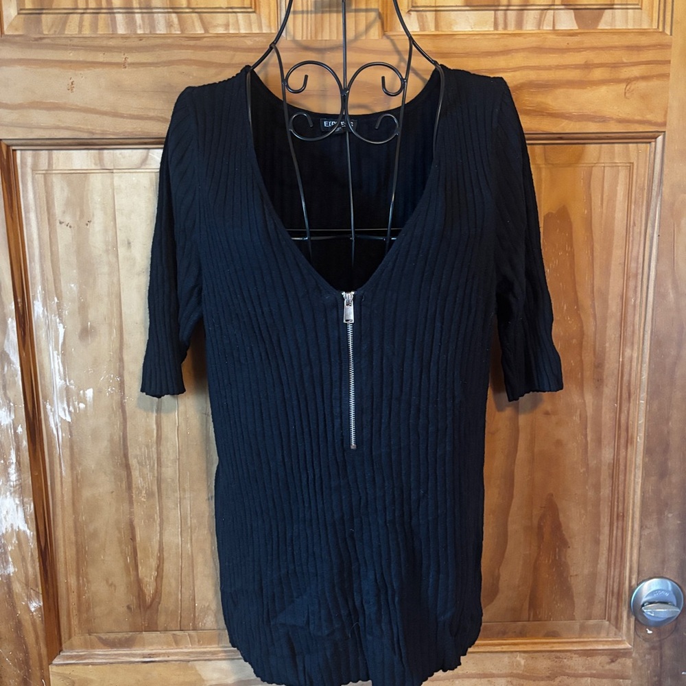 Express Black Ribbed 3/4 Sleeve Zippered Blouse